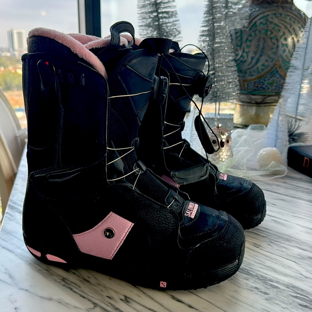 Salomon Snowboarding Boots IVY Boa Woman Small/USA Size 8
